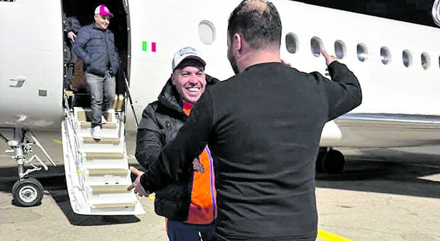 Almasri arrestato a Tripoli. «Ha torturato detenuti causando la morte di uno di loro». Bufera politica in Italia