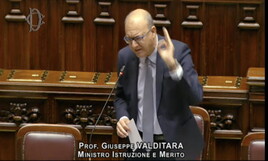 Bagarre alla Camera. Valditara contro le opposizioni: "Avete sfruttato i femminicidi, vergognatevi"