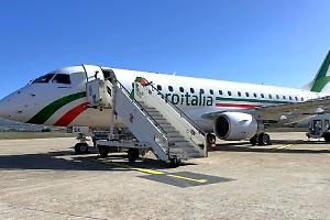 Male la prima per il battesimo del volo della ripartenza dell'aeroporto Gino Lisa di Foggia