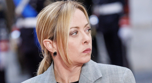 Redditi dei politici, Meloni dimezza ma doppia Schlein (che dichiara 98mila euro): ecco quanto guadagnano