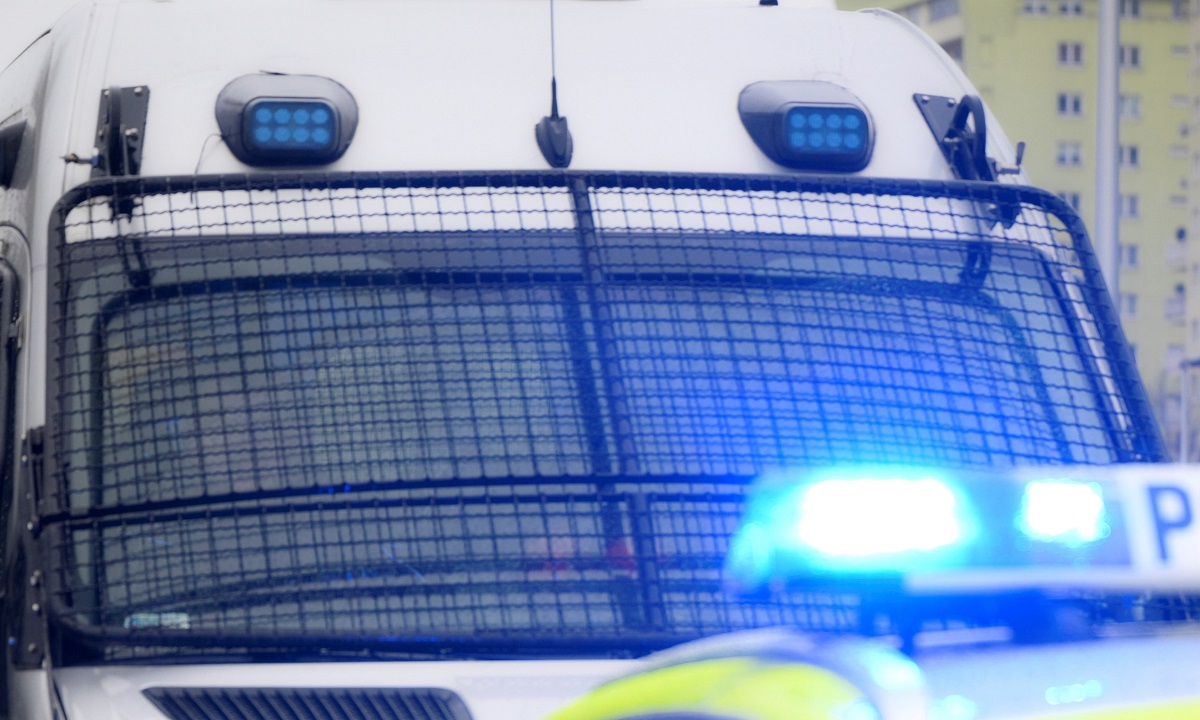 Stoccolma, autobus si schianta contro pensilina: ci sono morti e feriti