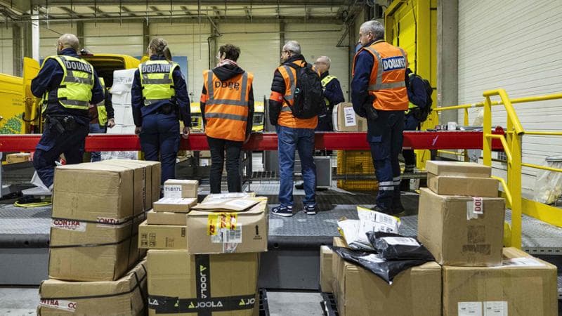 Tassa sui mini pacchi extra Ue, dall’Ecofin il via libera per togliere l’esenzione