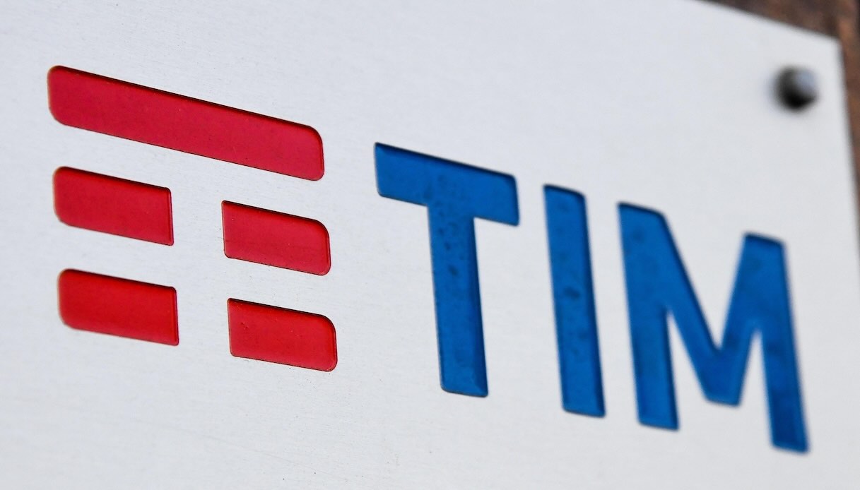 TIM, primi 9 mesi in crescita mentre avvia nuove iniziative con Poste Italiane