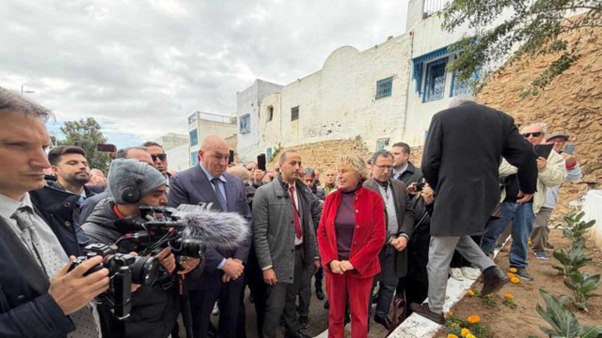 A Hammamet tributo a Craxi, Crosetto lo definisce un grande leader politico