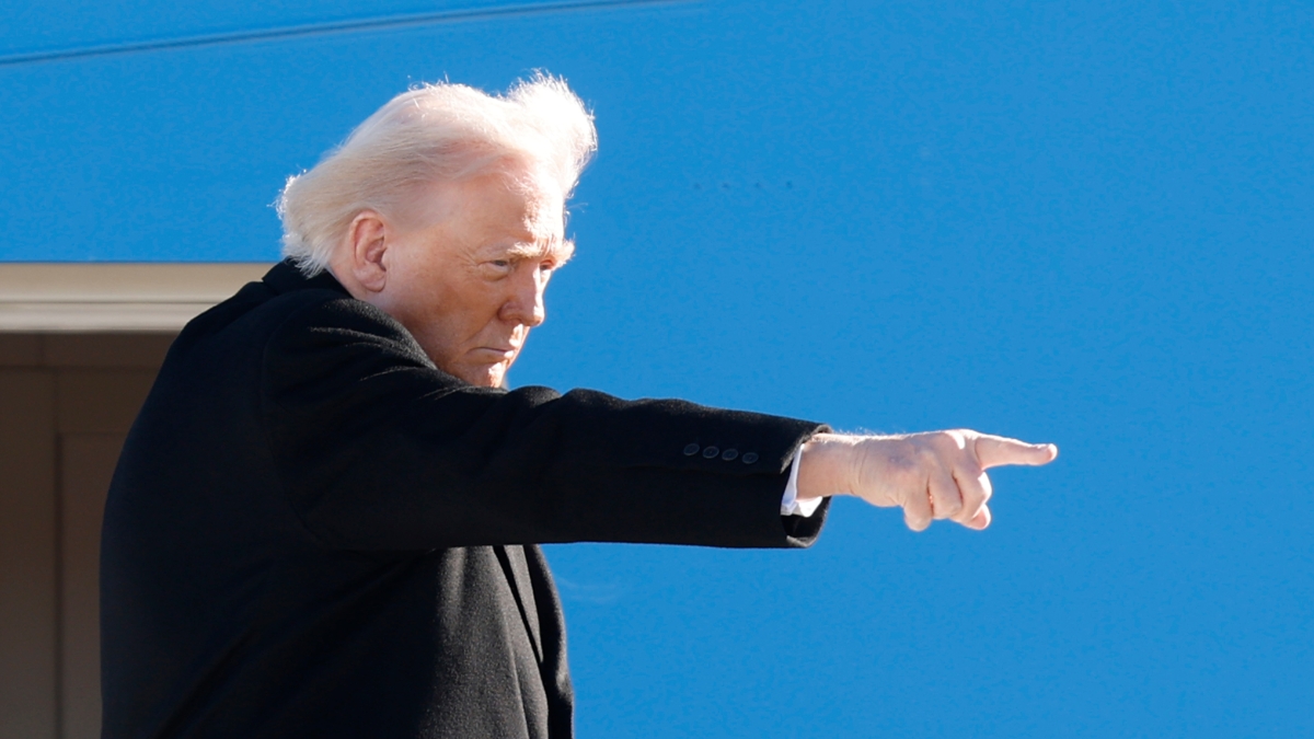 Bannon: Donald ha affinato la sua strategia nei raid, trae insegnamenti dall'Iraq. Venezuela, Iran e Cuba sono analoghi