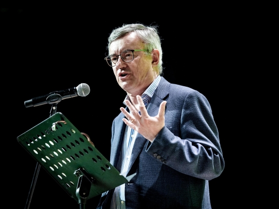 Barbero rifiuta il referendum, il Sì controbatte: professore, si informi