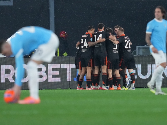 Baturina e Nico Paz trascinano il Como alla vittoria 3-0 contro la Lazio, avvicinando l'Europa