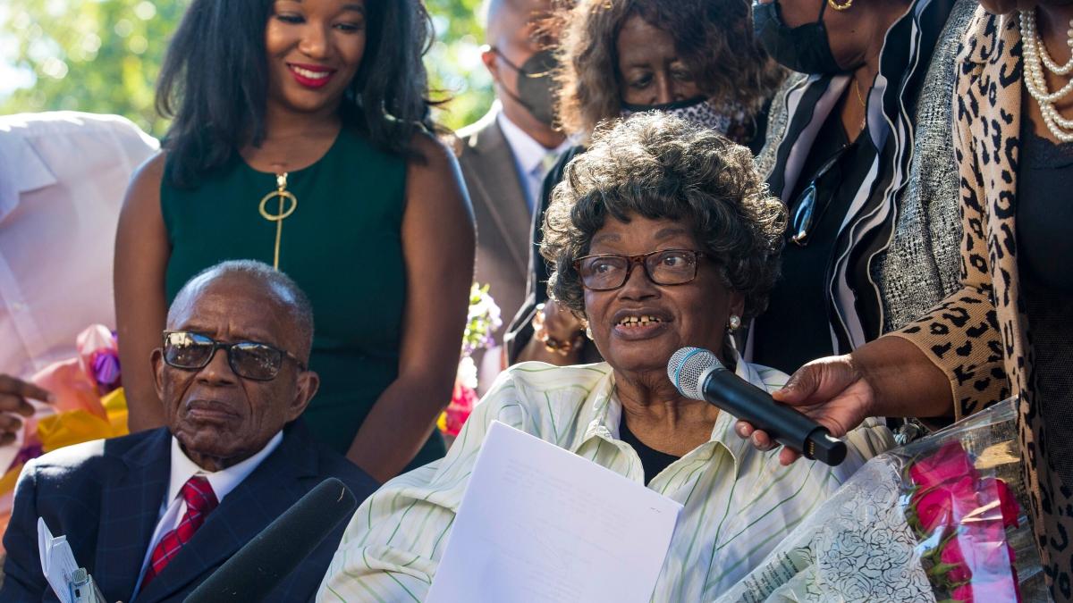 Claudette Colvin, scomparsa a 86 anni, la pioniera dei diritti civili che precedette Rosa Parks