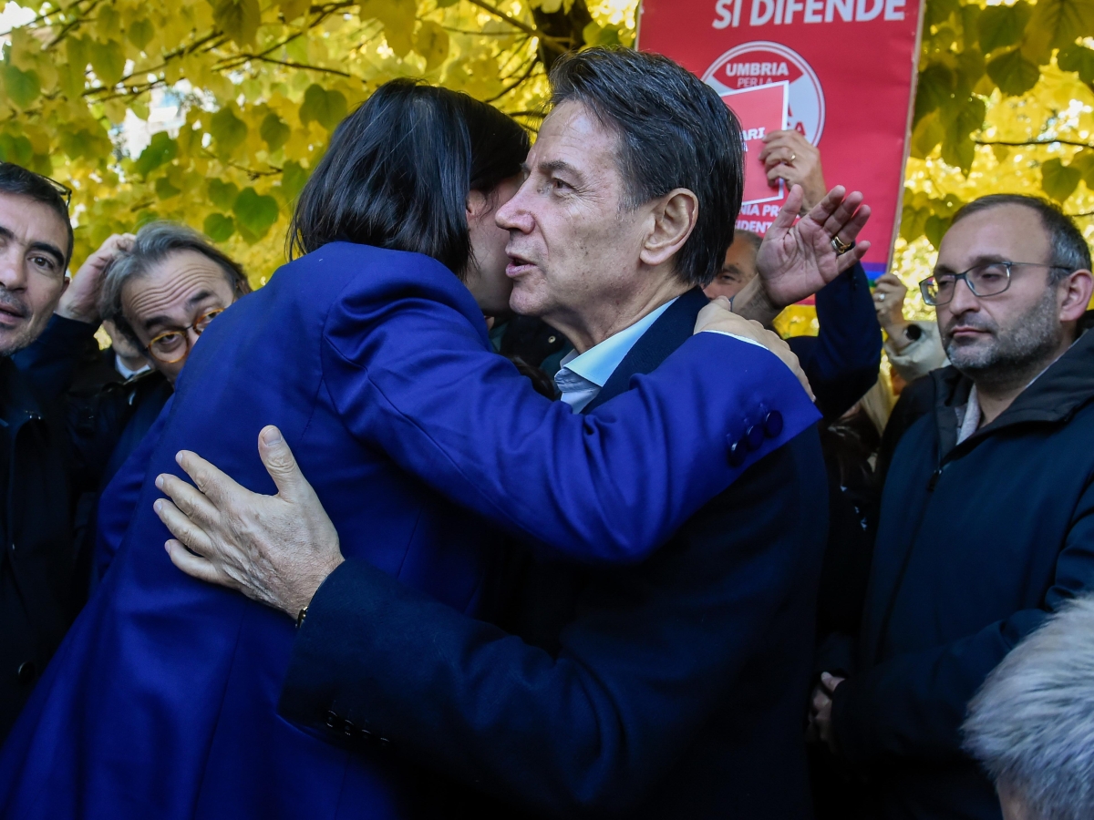 Conte e Schlein, il duello per la guida del Campo largo: aspettative e outsider nelle primarie