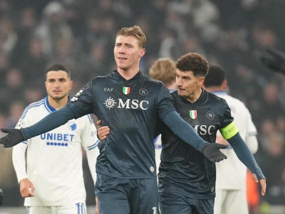 Copenaghen e Napoli pareggiano 1-1, gli azzurri sprecano il vantaggio numerico e i playoff si complicano