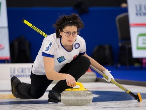 Curling, Angela Romei esclusa dalle Olimpiadi invernali Milano-Cortina: la figlia del tecnico Mariani la sostituisce