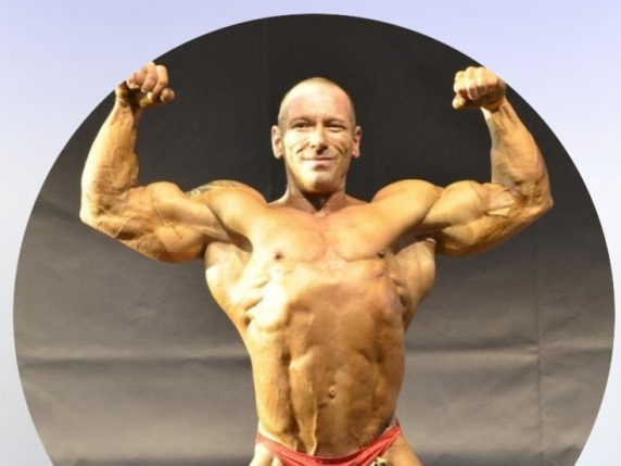 Dramma a Chiari, l'ex campione di bodybuilding Andrea Lorini trovato senza vita a 48 anni nel suo letto