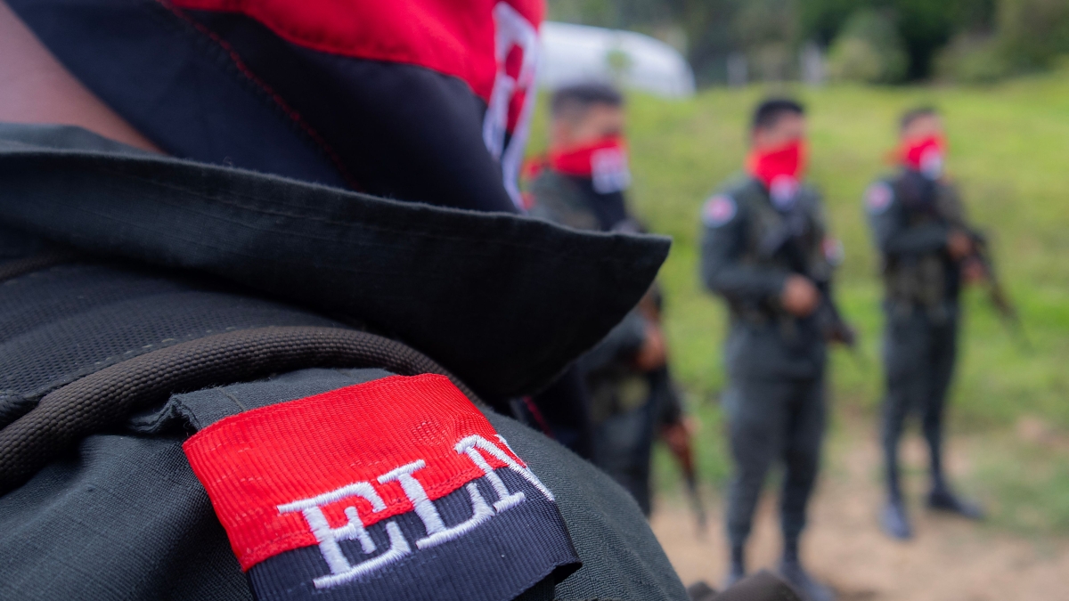 Esplorazione dei combattenti al confine tra Venezuela e Colombia, epicentro globale della coltivazione di coca