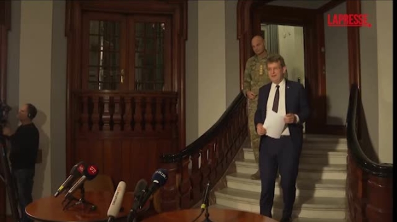 Groenlandia, il ministro della difesa danese annuncia un aumento della presenza militare nell'Artico