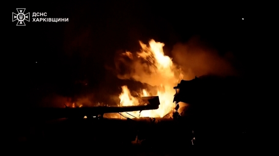 Intensi attacchi russi su Kharkiv: devastazione nell'urbano ucraino