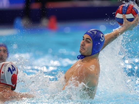 Italia batte Georgia 16-14 agli Europei di pallanuoto: Settebello conquista una vittoria fondamentale nonostante le difficoltà