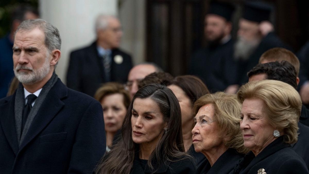 La sofferenza della regina Letizia da Atene: siamo stati in ascolto della radio e ora dobbiamo sostenere i feriti