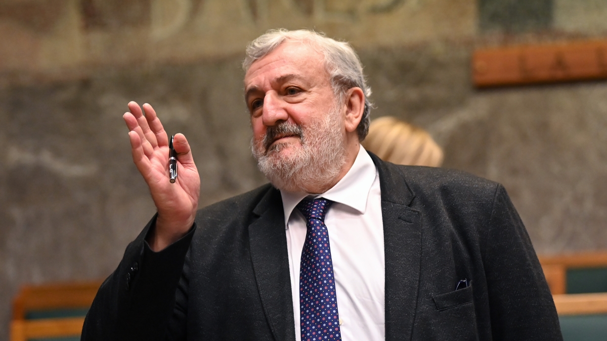 Le dispute e i chiarimenti: il percorso che ha portato Emiliano a diventare consigliere di Decaro e la promessa di una collaborazione futura