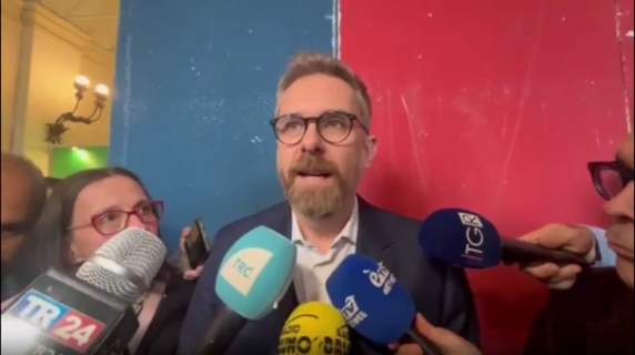 Lepore parla in conferenza stampa dopo la sentenza del Tar su Città 30: «Nessun ricorso, a breve un nuovo provvedimento»