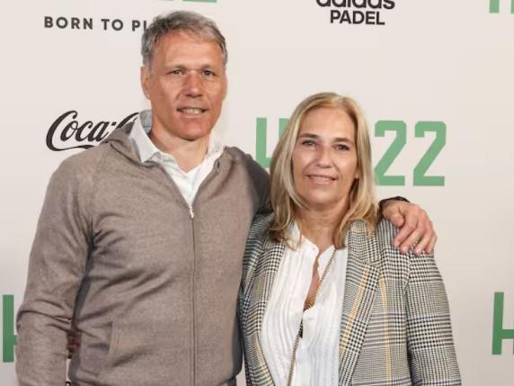 Marco Van Basten si dimette dalla televisione per prendersi cura della moglie Liesbeth in gravi condizioni di salute