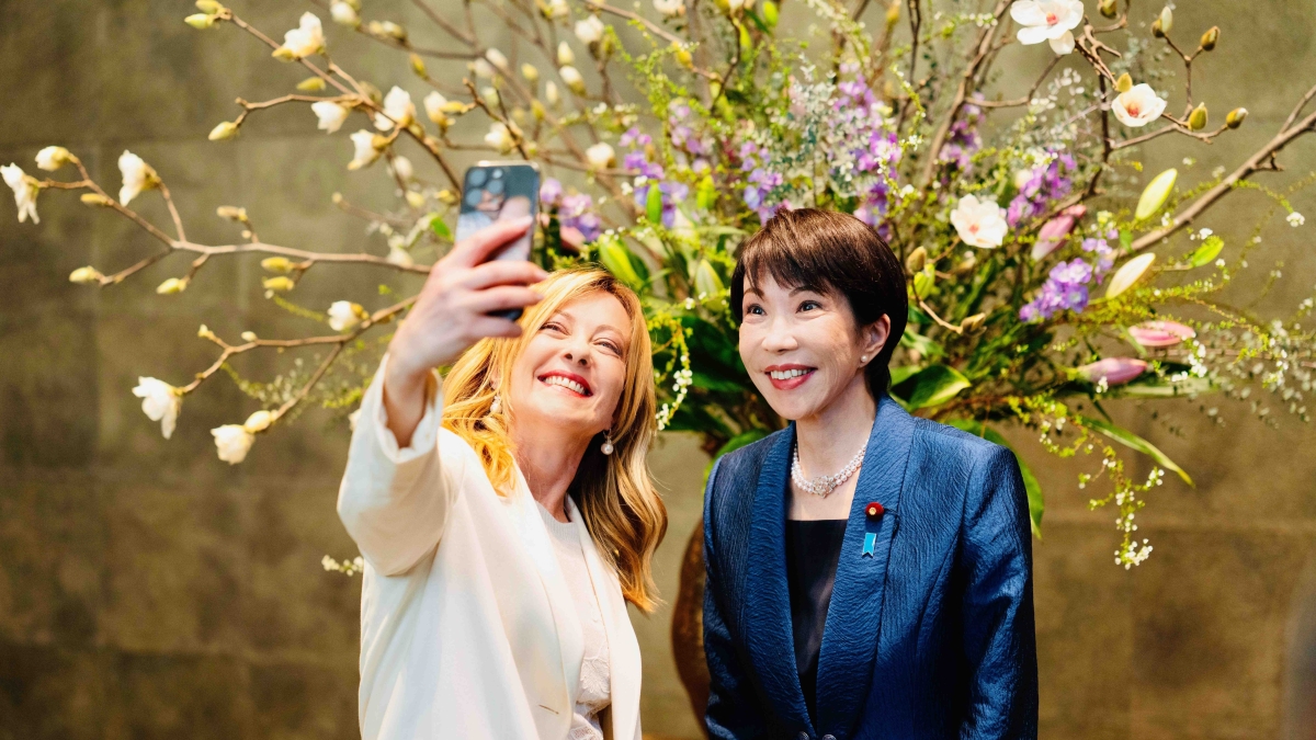 Meloni e la premier giapponese Takaichi Sanae esprimono preoccupazione per i dazi e l'importanza di mantenere un ordine internazionale fondato sul diritto