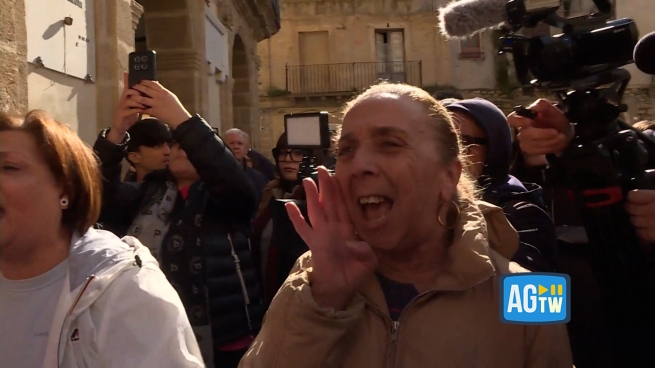 Niscemi, la protesta dei cittadini contro la Regione: indignazione generale