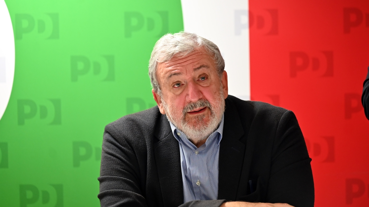 Puglia: l'amarezza e il silenzio dopo la sconfitta di Emiliano, ora tornato a fare il magistrato