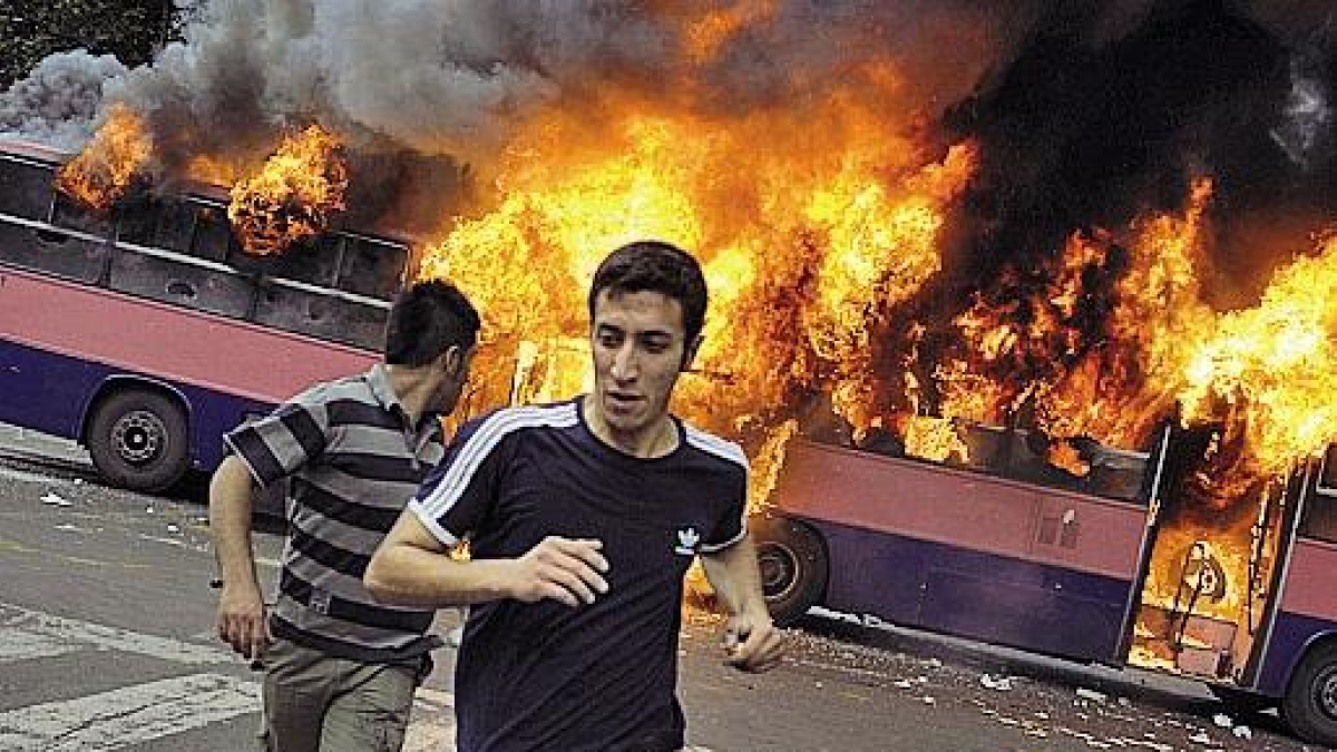 Scelte Usa-Israele contro l'Iran: attacchi o conflitto ibrido, Teheran avverte che reagirà