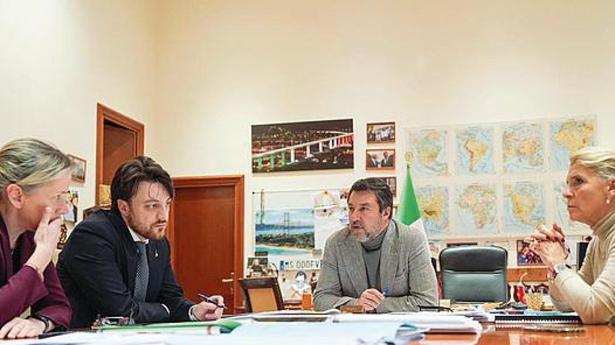 Veneto, Stefani spinge per la holding pubblica delle autostrade con il supporto di Salvini