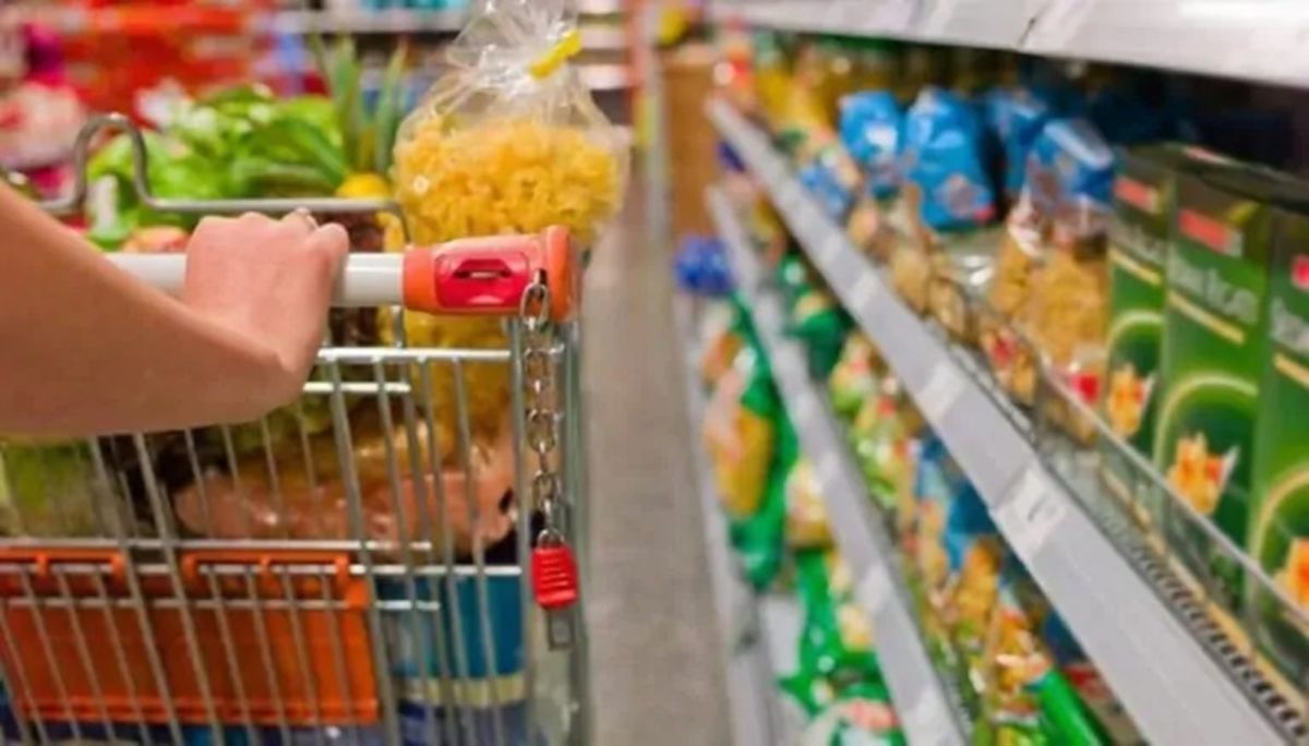 Chiusura domenicale dei supermercati nel 2026? La proposta di Ancc-Coop agita il settore della grande distribuzione