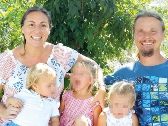Famiglia nel bosco, i Trevallion: «Accettiamo maestra e vaccini, ma vogliamo indietro i nostri bambini»