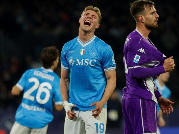 Fiorentina sconfitta 2-1 dal Napoli: la salvezza si complica