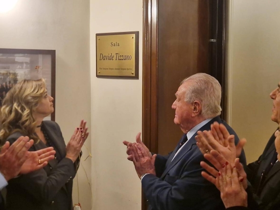 Il Circolo Canottieri Napoli ricorda Davide Tizzano con una sala a lui dedicata e propone di intitolare lo stadio del remo a Lago Patria al campione