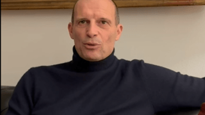 Massimiliano Allegri sostiene l'aumento del prezzo delle sigarette e invita a fare altrettanto