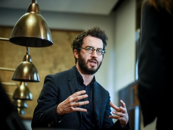 Safran Foer avverte: la democrazia americana è in declino e temo per la nostra coscienza collettiva