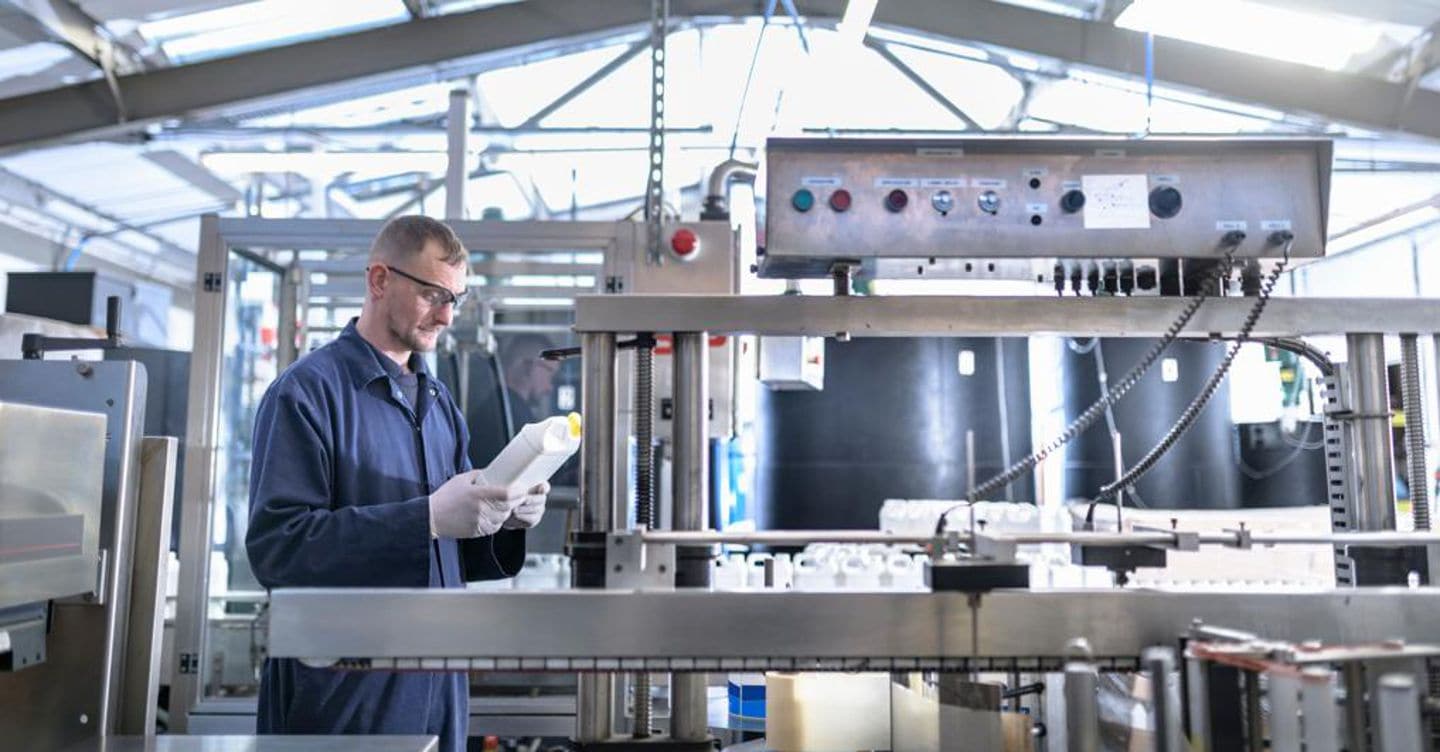 Settore chimico europeo in crisi: 20.000 posti di lavoro persi e 89.000 a rischio nelle filiere