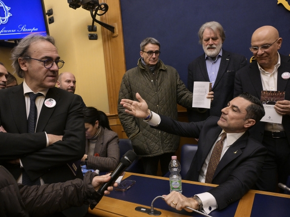 Un approccio coercitivo che allontana gli elettori