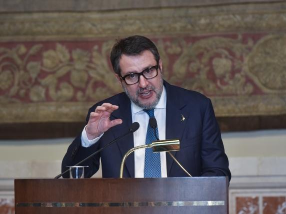 Vannacci, il profilo Instagram del suo movimento è stato cancellato. Salvini: è l'ultima delle mie preoccupazioni. Fontana: ci sono aspetti anomali.