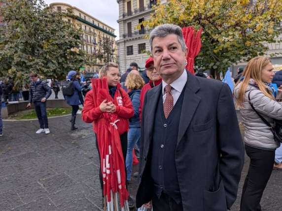 Confusione a Castellammare, Vicinanza: Ho i supporti e rimango. Risolvere la crisi in questo modo è un errore politico