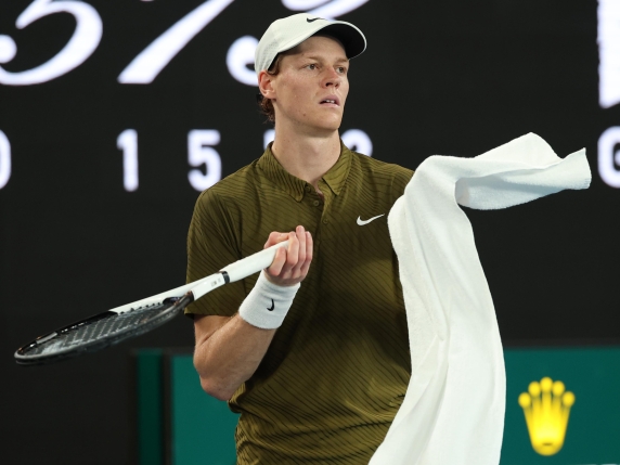 La nuova prova di Sinner: superare il limite delle 4 ore, ma l'intensità delle maratone Slam è inimitabile