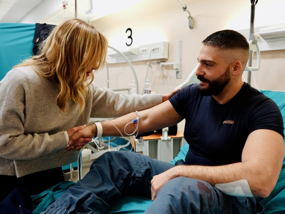 Meloni rafforza la sicurezza con nuovo decreto: estensione dello scudo penale e fermo di almeno 12 ore per i manifestanti